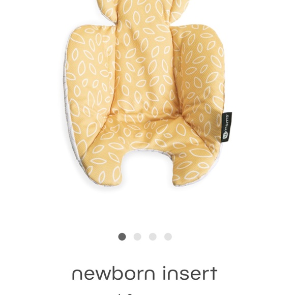 Like new 4moms mamaroo baby swing. Comes with newborn insert and toys. - Picture 3 of 3